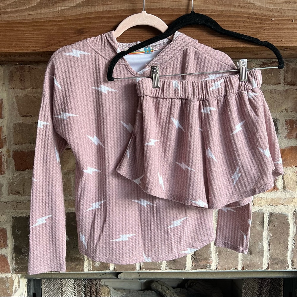 NWOT Vintage Havana girls’s shorts set. Dark mauve/purple. Size girls large.